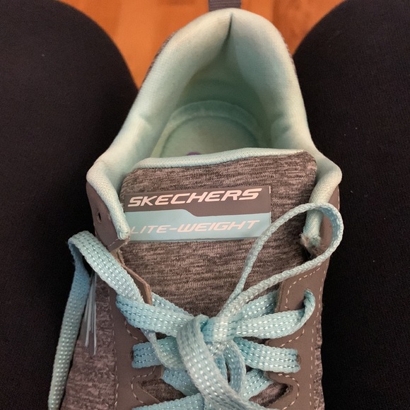 $30 - Skechers GoFit Women 7 Memory Foam Athletic Comfort Shoes SN 12753 - Picture 7 of 10